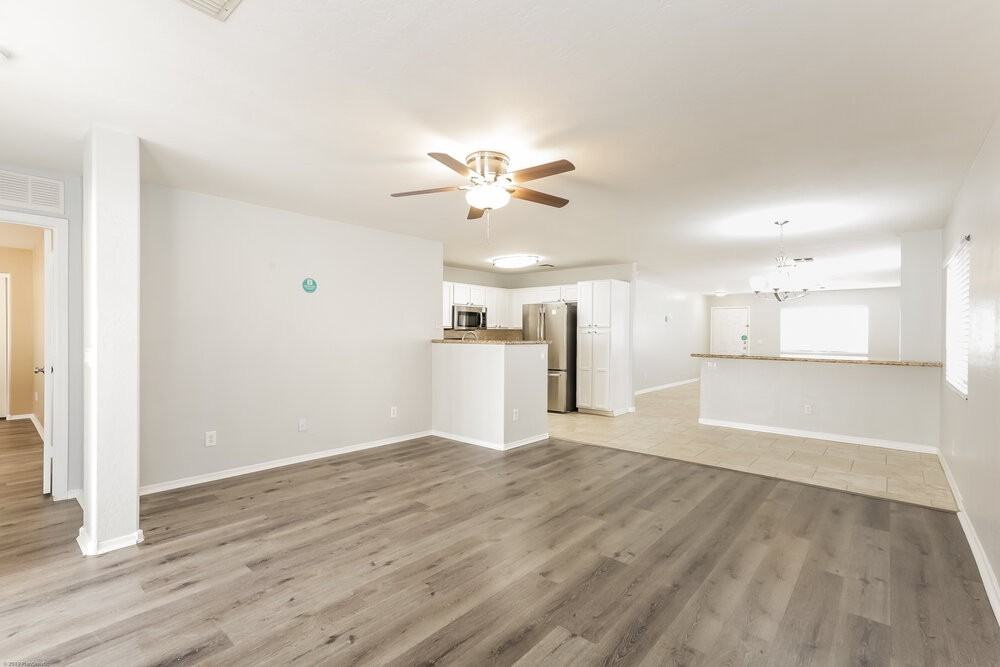16224 W Pioneer St - Photo 7 of 16