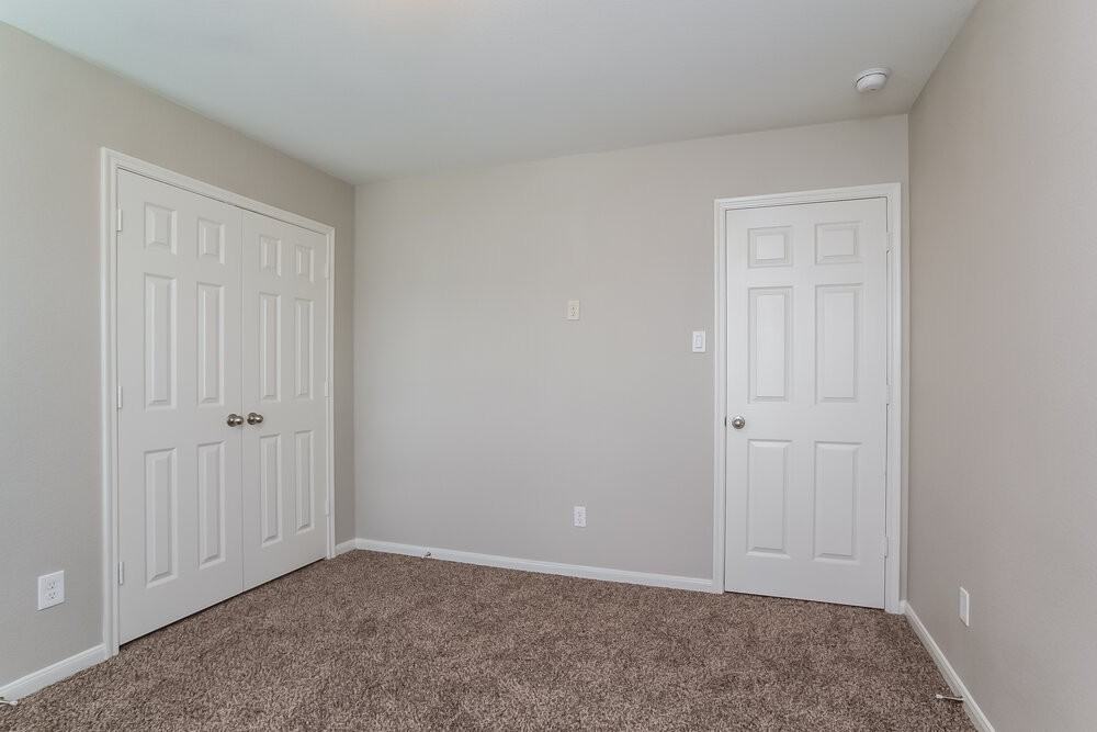 21818 Octavia Way - Photo 6 of 11
