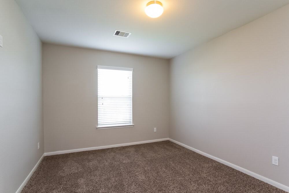 21818 Octavia Way - Photo 7 of 11