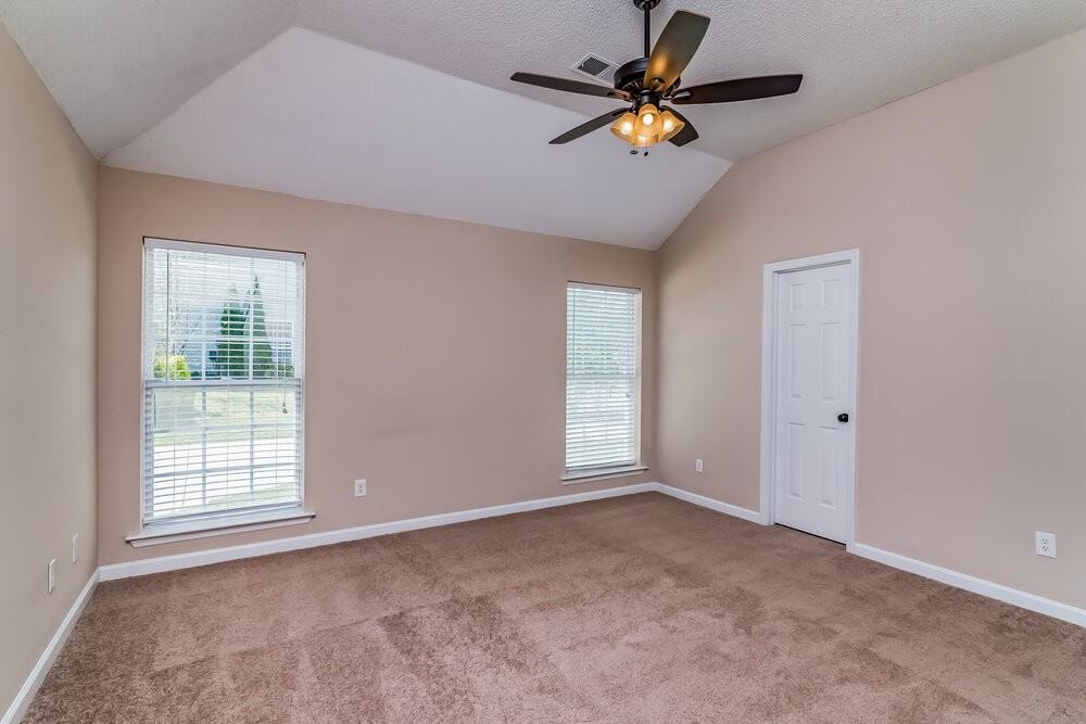 2204 Joann Dr - Photo 6 of 14