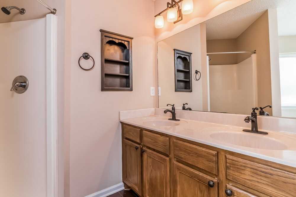 2204 Joann Dr - Photo 7 of 14