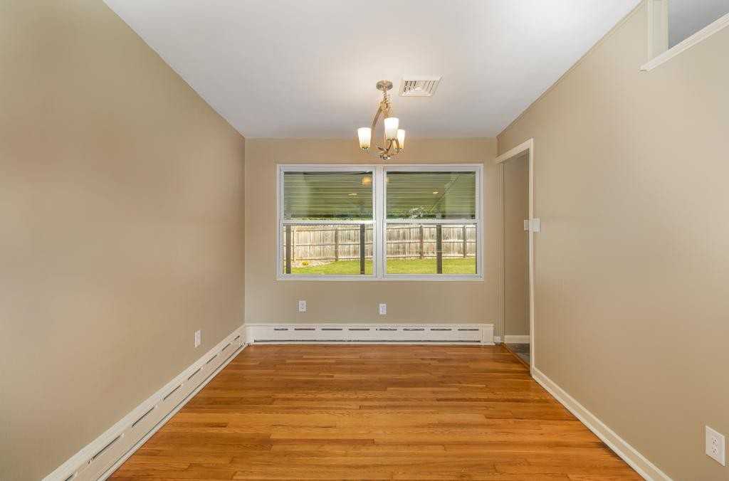 24 Cornell Dr - Photo 6 of 27