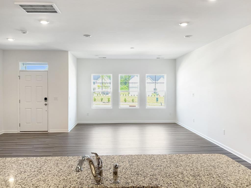 252 Marelli Dr - Photo 2 of 22