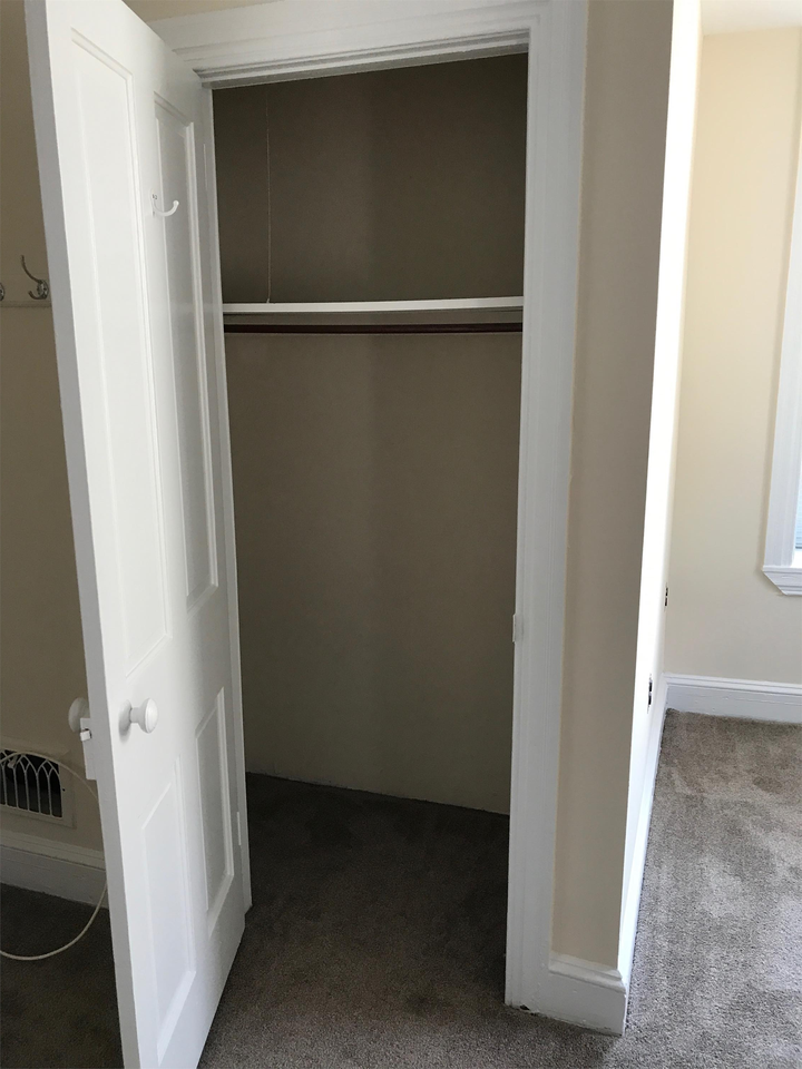 5205 Ridge Ave #B - Photo 6 of 13