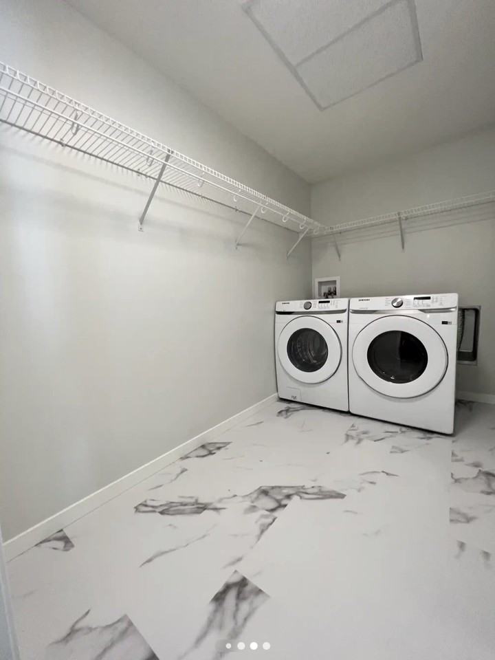 42 Cranbrook Gardens Southeast - Photo 5 of 5