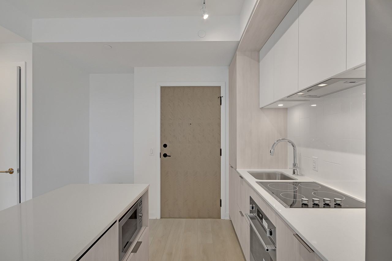 130 River Street #909 - Photo 6 of 43