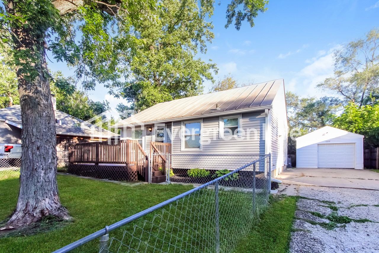 5309 Sutton St - Photo 2 of 15