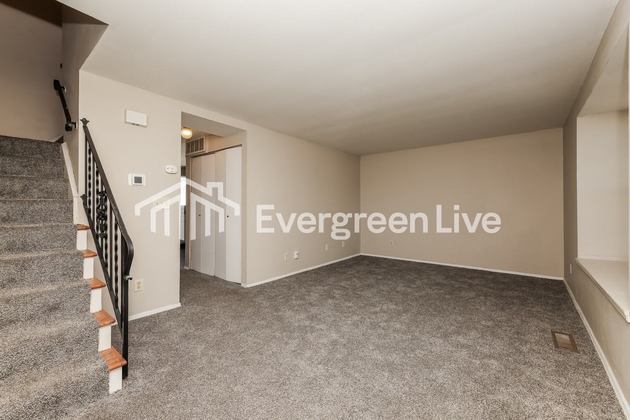 7539 Mount Hood - Photo 3 of 15
