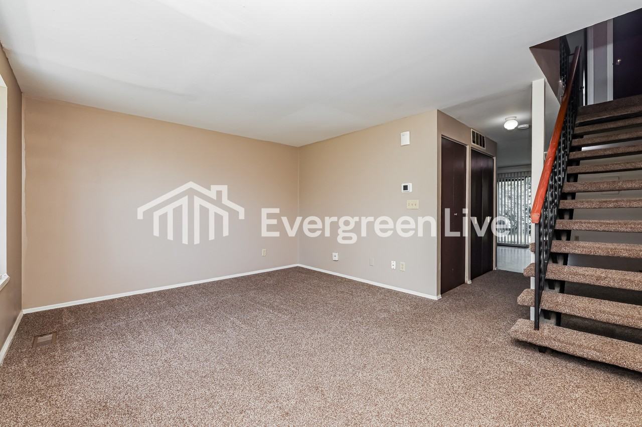 7546 Mount Whitney St - Photo 3 of 15