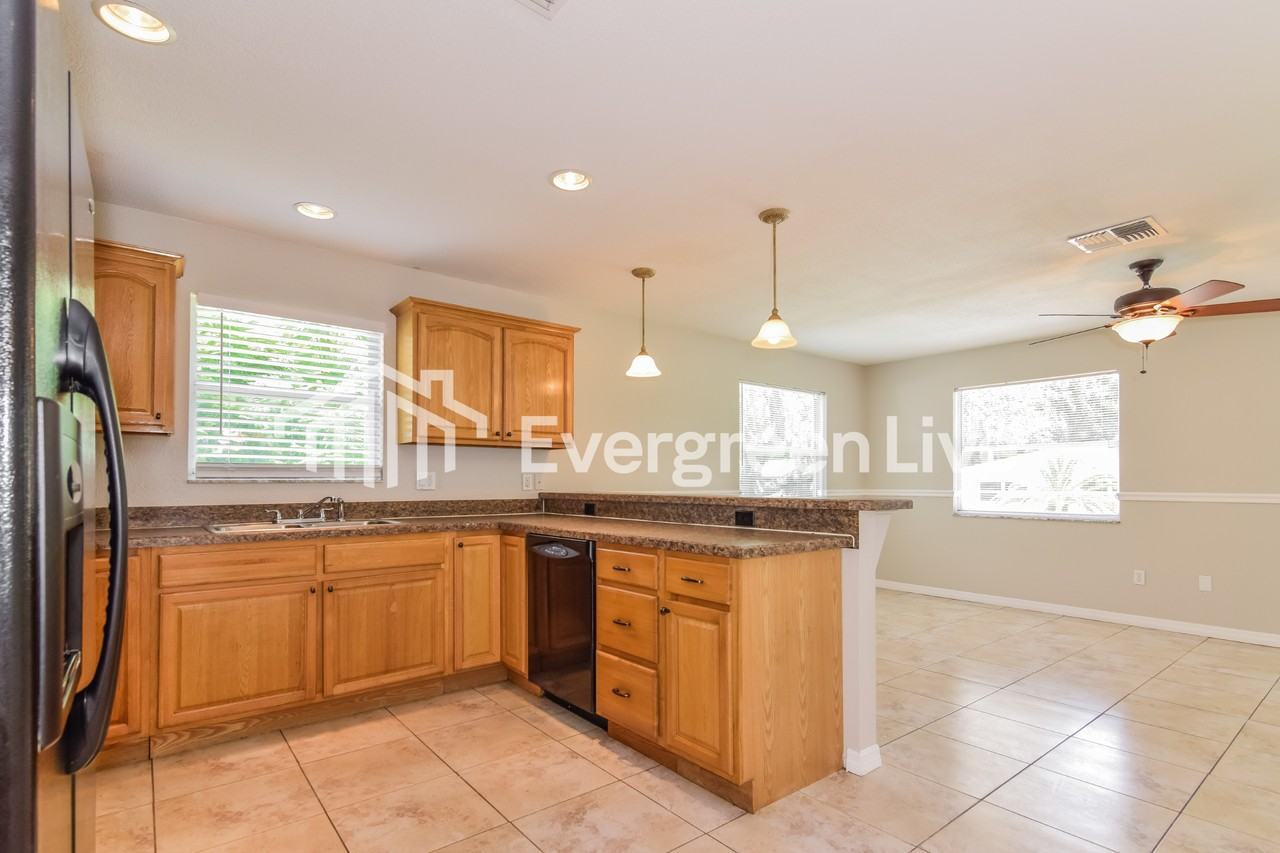 6436 Florida Ave - Photo 5 of 15