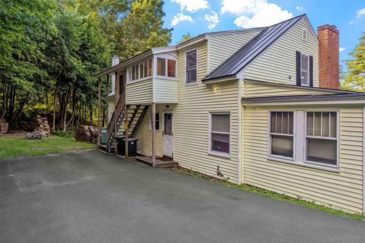 308 Prospect St ##A - Photo 3 of 34