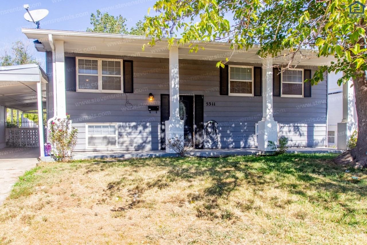5311 Nw Elm Ave - Photo 3 of 50