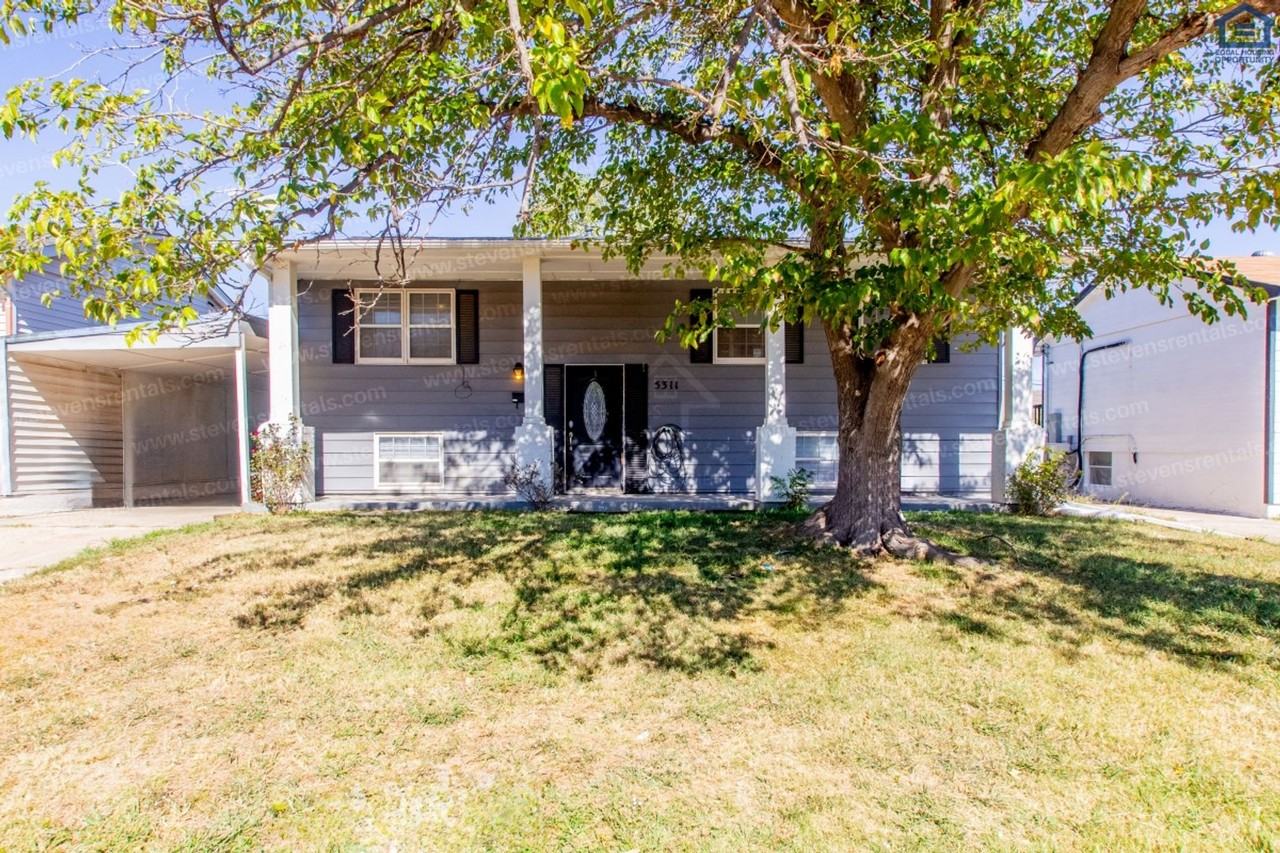 5311 Nw Elm Ave - Photo 4 of 50