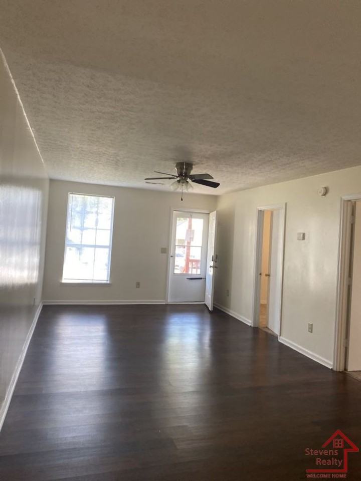 55 Dogwood Pointe Dr #1 - Photo 3 of 11