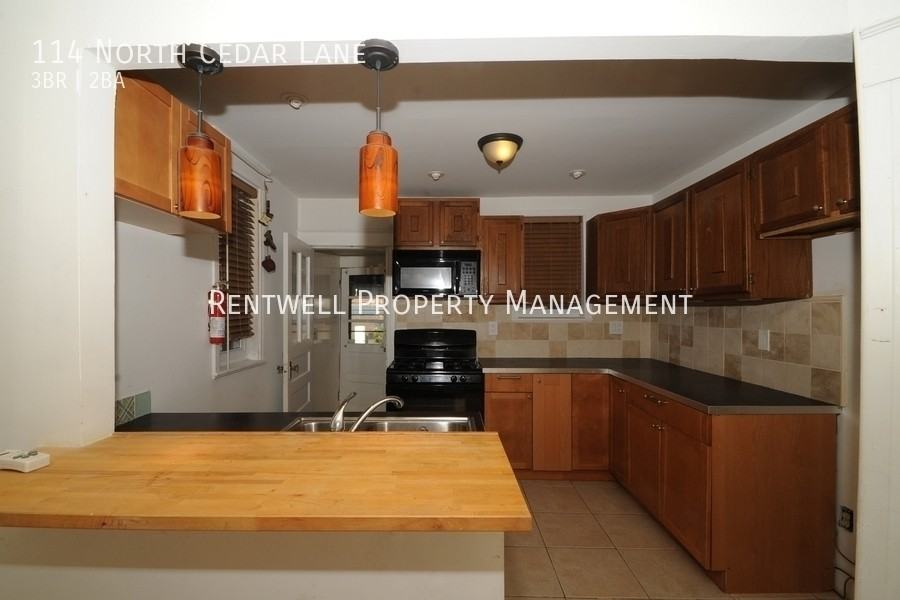 114 N Cedar Ln - Photo 7 of 24