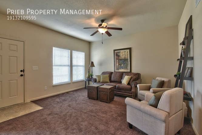 282 N Ferrel St - Photo 2 of 27