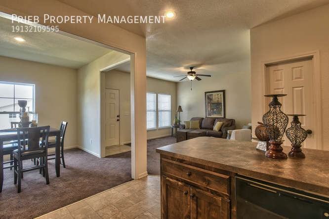 282 N Ferrel St - Photo 5 of 27