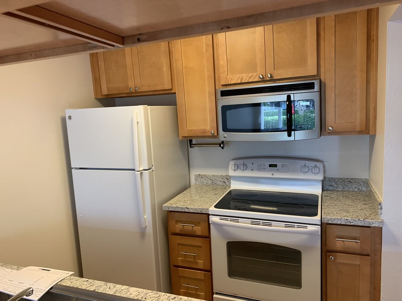 240 Hollis Ave #13 - Photo 4 of 17