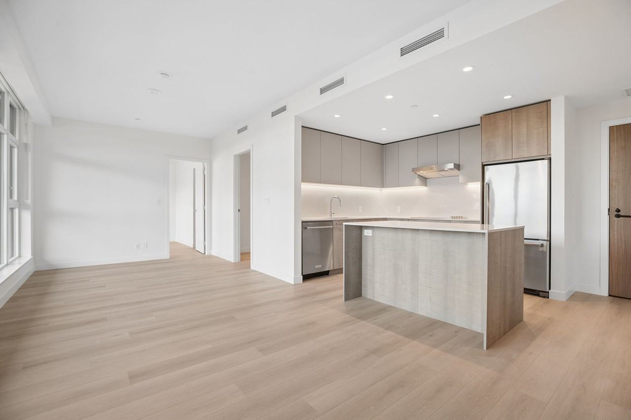 708 Farrow Street - Photo 4 of 36