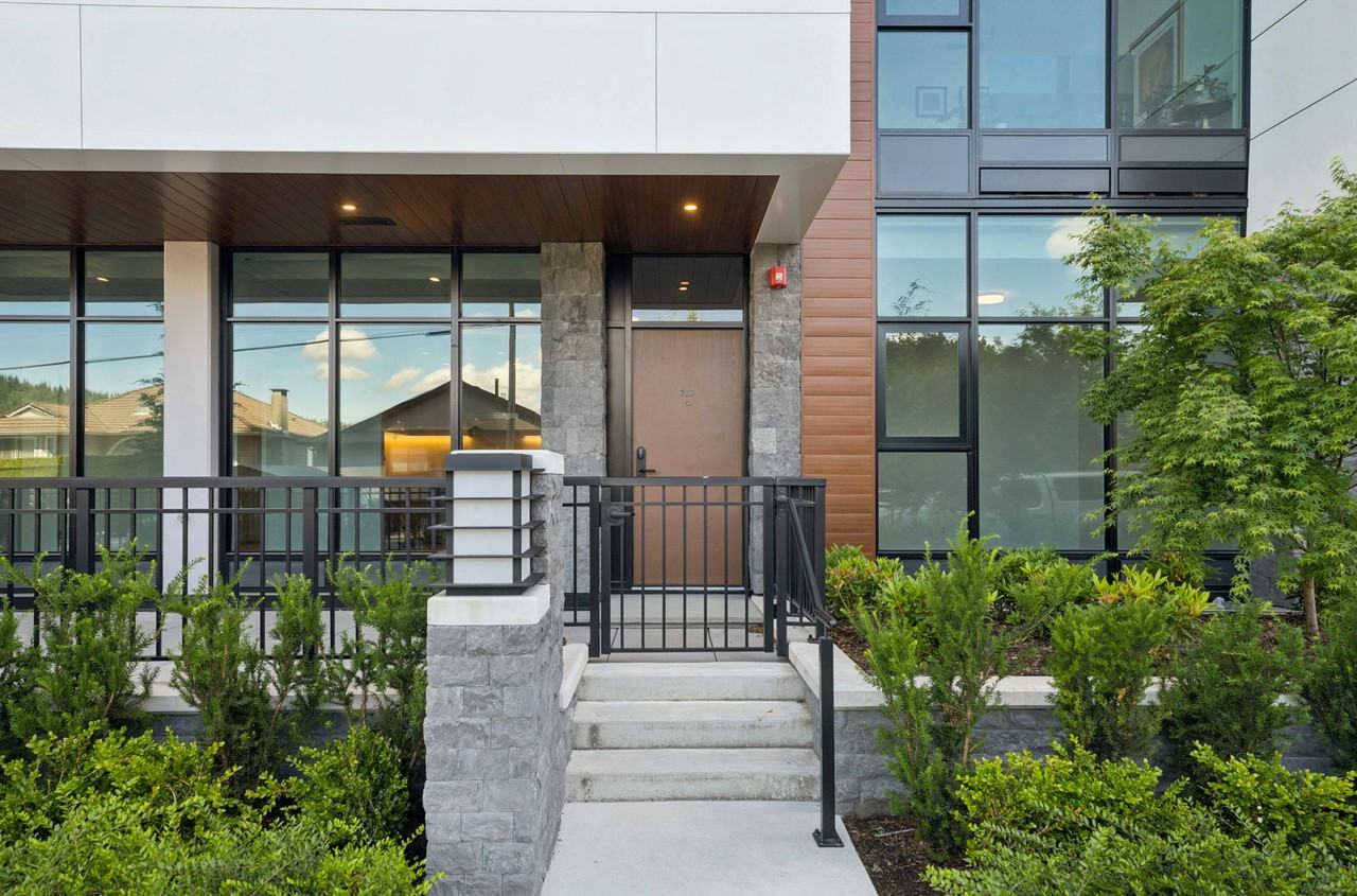 708 Farrow Street - Photo 3 of 36