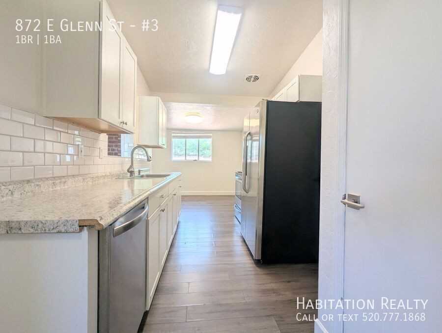872 E Glenn St #3 - Photo 2 of 18
