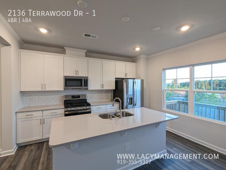 2136 Terrawood Dr #1 - Photo 4 of 34