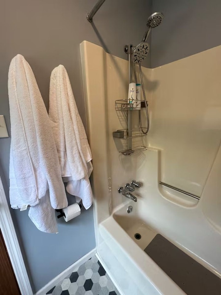 Tesoro Properties - Photo 6 of 22