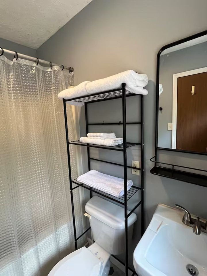 Tesoro Properties - Photo 7 of 22