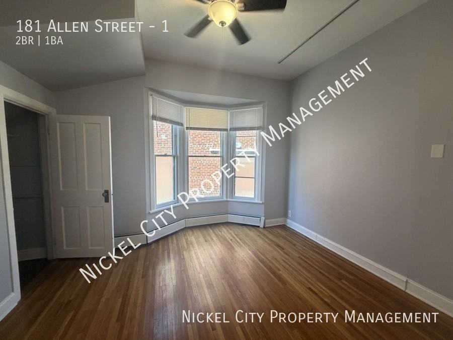181 Allen St #1 - Photo 5 of 16