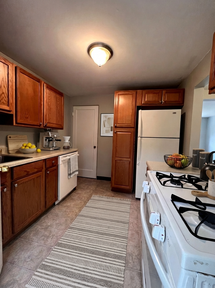 Jameson Townhomes - Photo 2 of 45
