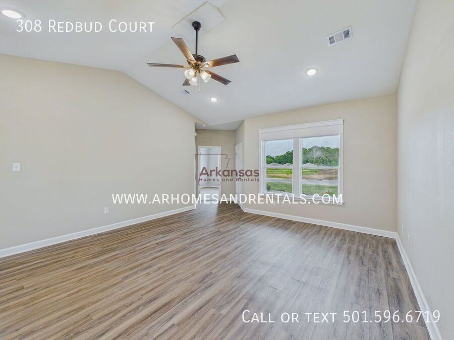 308 Redbud Court - Photo 2 of 15