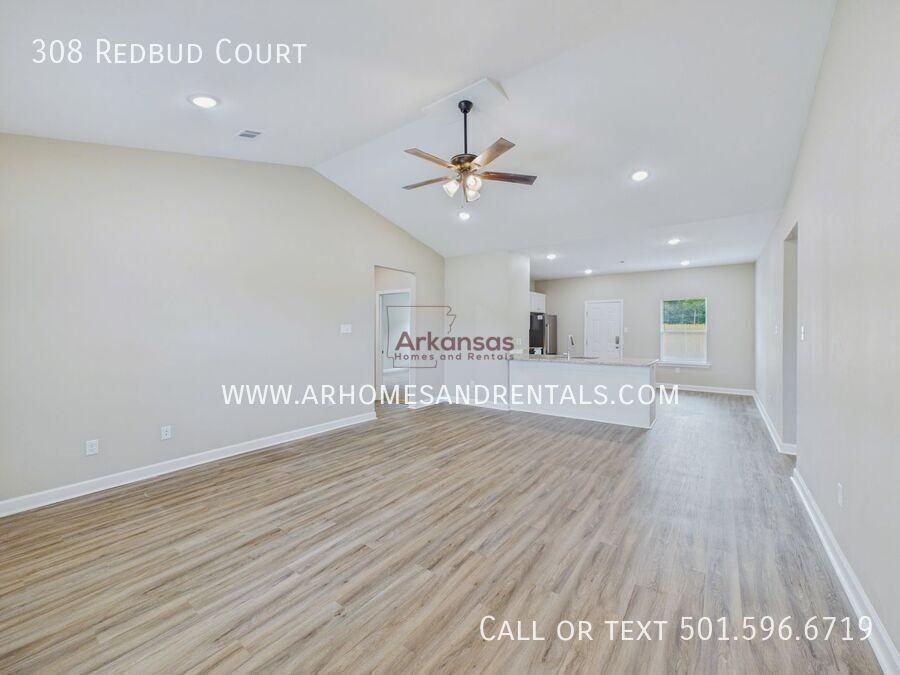 308 Redbud Court - Photo 3 of 15