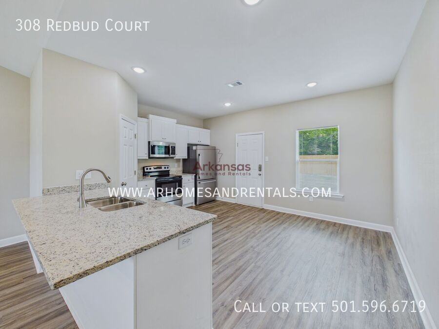 308 Redbud Court - Photo 4 of 15