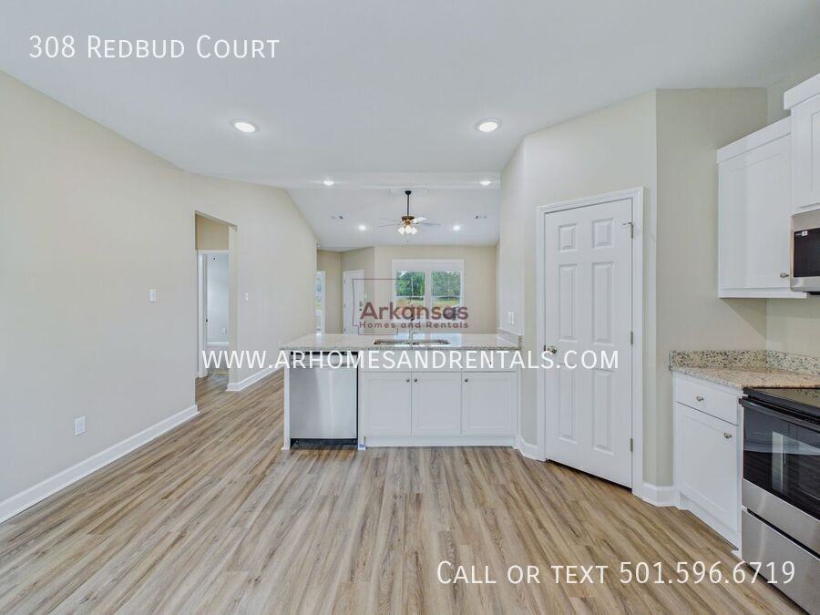 308 Redbud Court - Photo 6 of 15