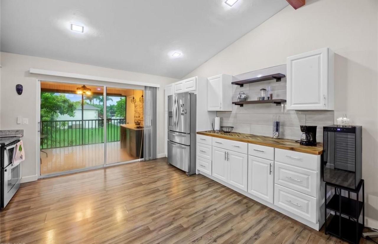 5354 16th Pl Sw #5354 - Photo 5 of 17