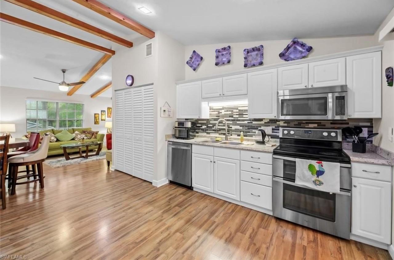 5354 16th Pl Sw #5354 - Photo 6 of 17