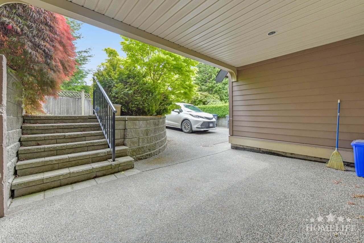 14066 24 Ave - Photo 2 of 15