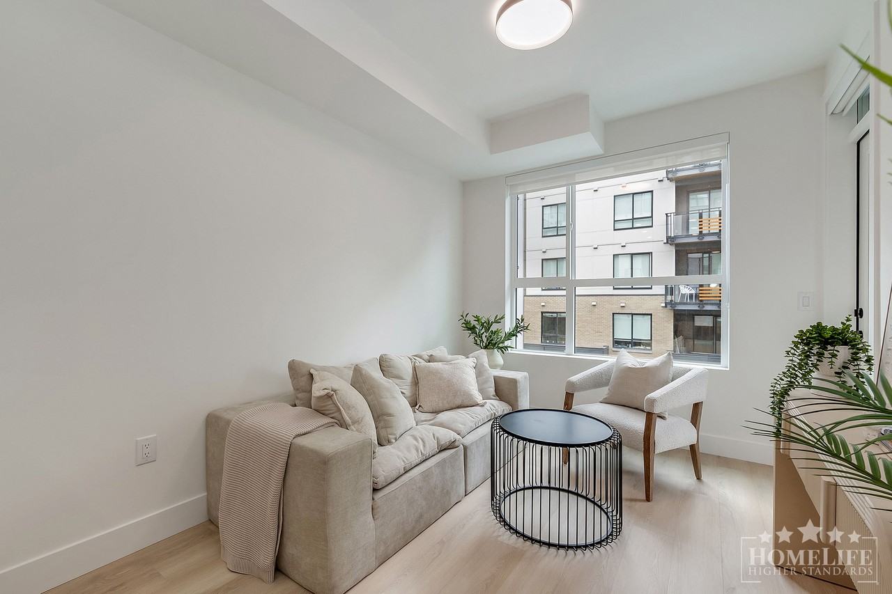 13455 94A Ave - Photo 3 of 10