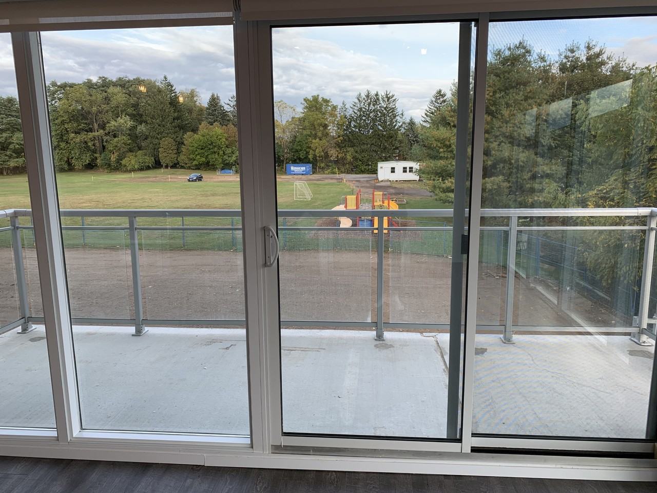 16 Markle Cres - Photo 4 of 7