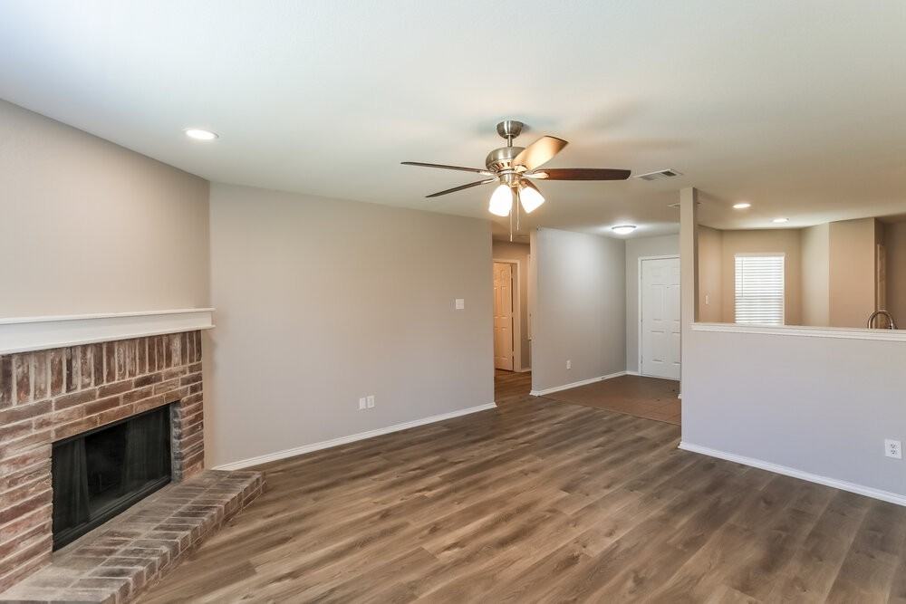 16508 Cowboy Trl - Photo 3 of 16