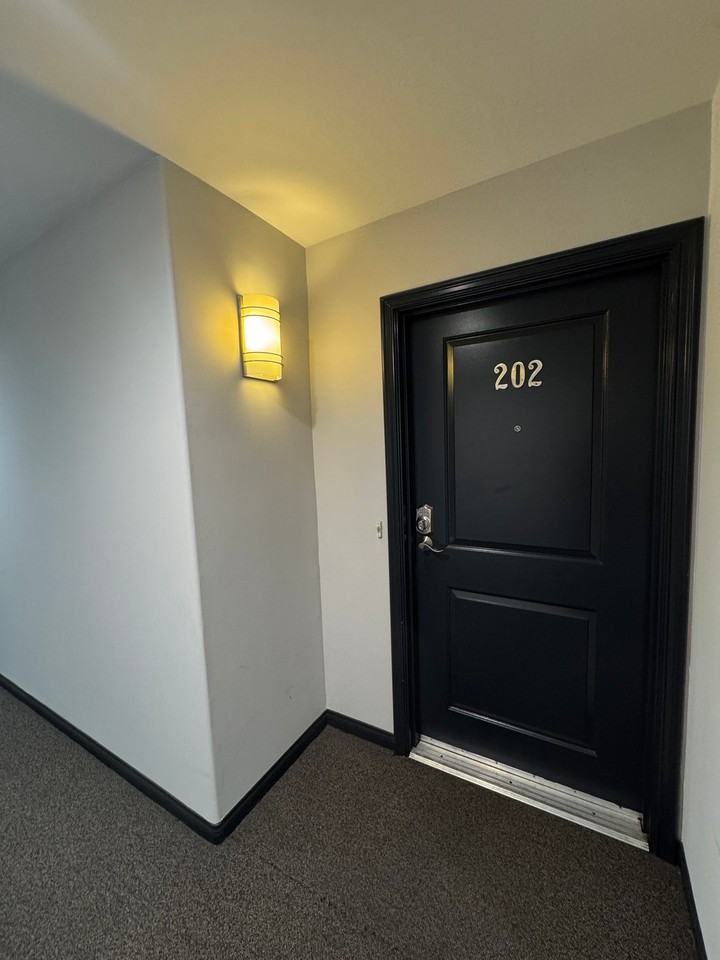 4821 Bakman Ave #22 - Photo 3 of 15