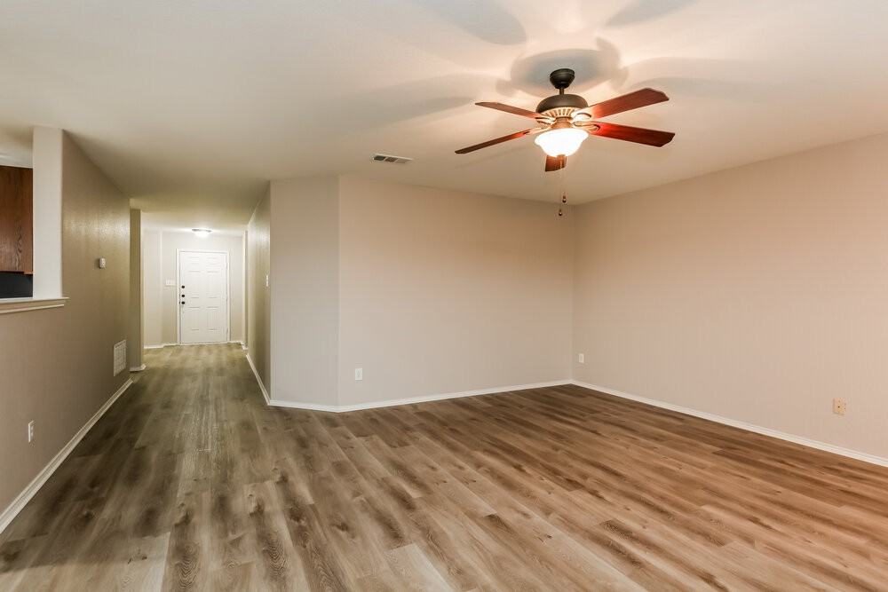 2036 Godiva St - Photo 6 of 16