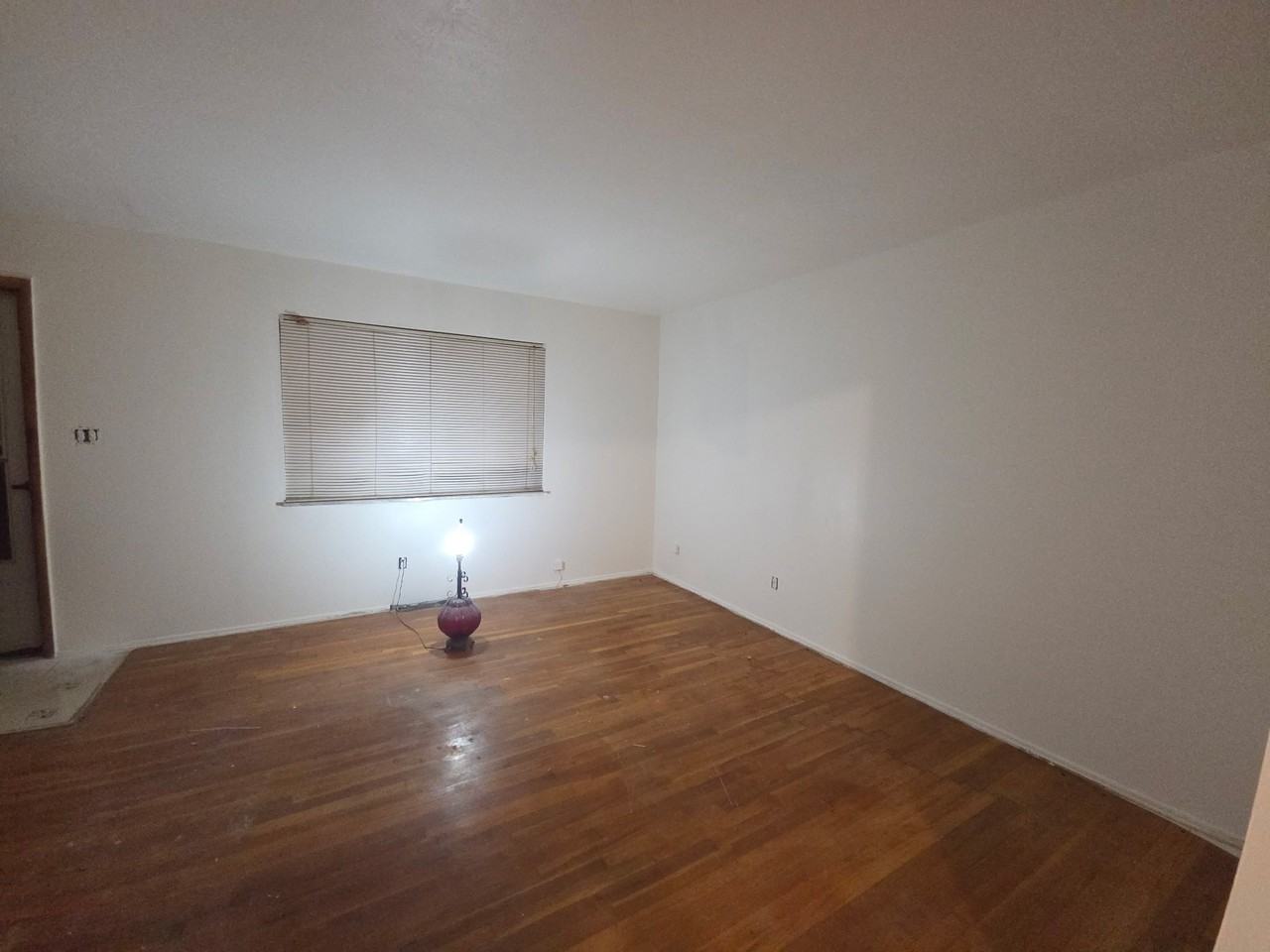 1633 Garman Rd - Photo 4 of 11