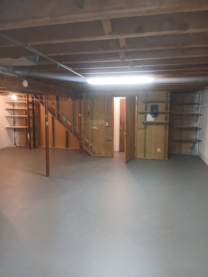 1633 Garman Rd - Photo 7 of 11