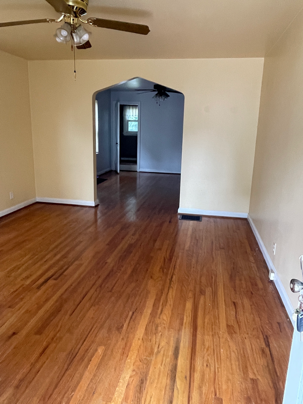 6924 Cambridge Ave - Photo 2 of 15