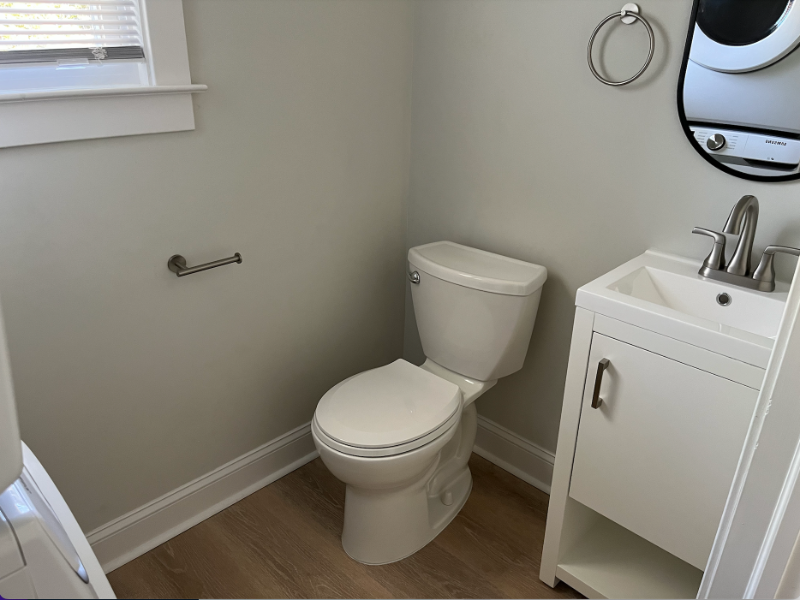 205 S Church St - Photo 5 of 13