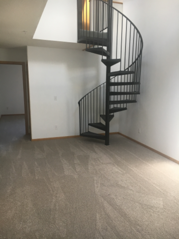 806 Cross Park Ave #806 - Photo 3 of 13