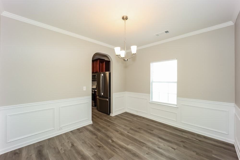 6109 Hemperly Rd - Photo 6 of 17