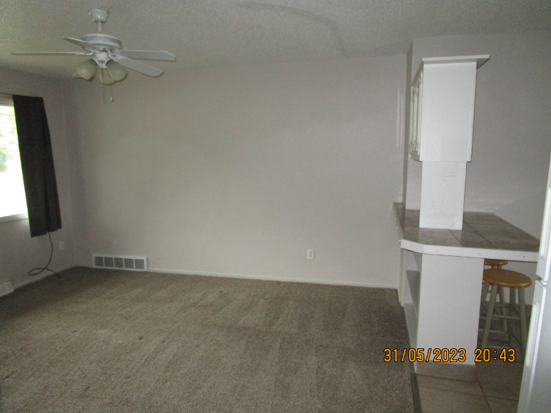 8 12th St N - Photo 3 of 8