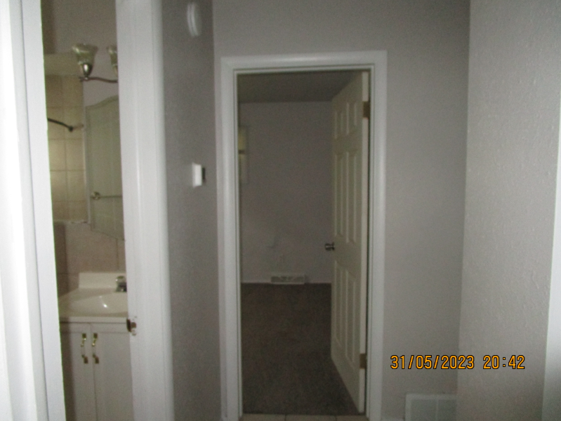 8 12th St N - Photo 6 of 8